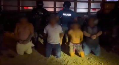 Manta Policía encuentra una tonelada de cocaína en el barrio Cuba