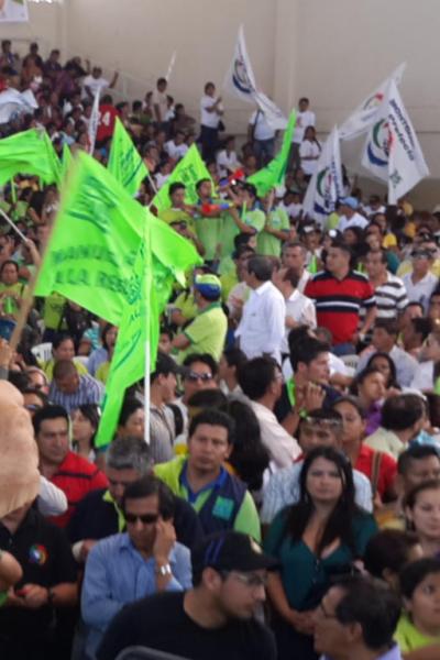 Acto de campaña electoral en noviembre de Alianza PAIS en 2013.