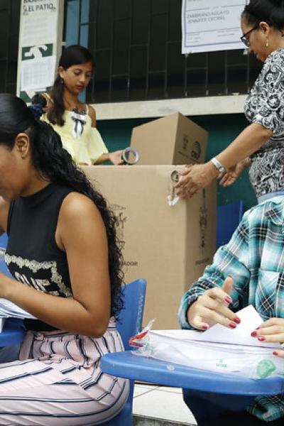 Conteo de votos en las pasadas elecciones. 