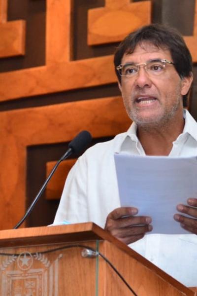 El prefecto del Guayas, Carlos Luis Morales, durante una rueda de prensa en la que se defendió de las denuncias de corrupción, el 1 de junio. 