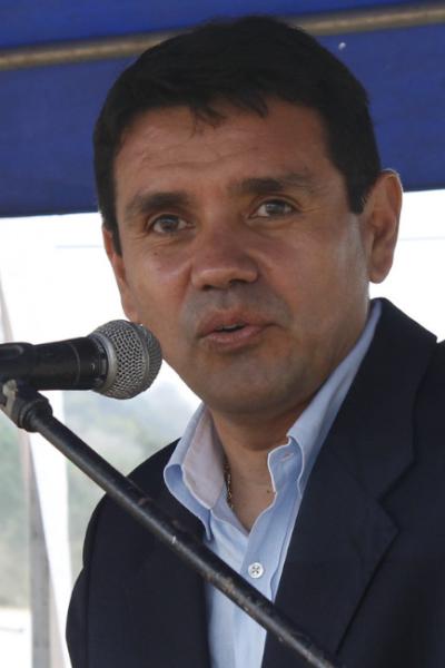 Walter Solís, exministro de Transporte, durante una inauguración de viviendas, en 2014.