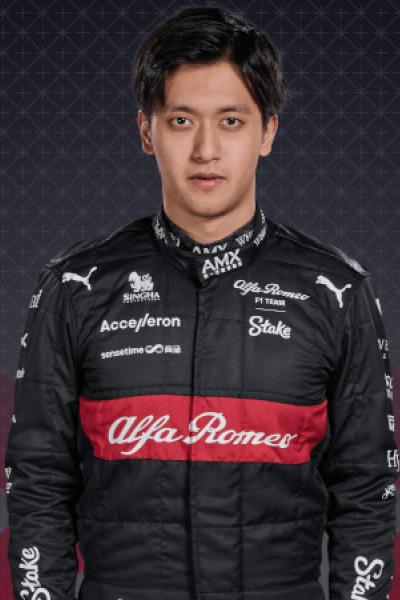 Zhou Guanyu piloto de Alfa Romeo para la temporada 2023 de la F1.