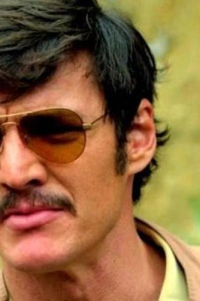 Pedro Pascal interpreta al agente de la DEA Javier Peña, en la serie 'Narcos'.