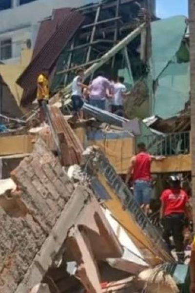 En Naranjal,una edificación se vino abajo y mató a dos personas.