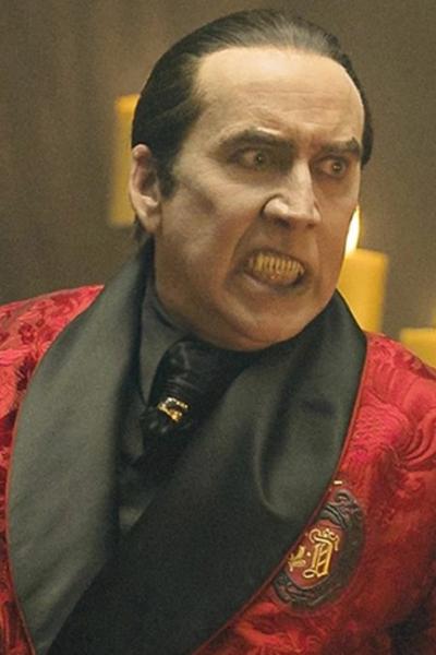El actor Nicolas Cage, en una escena de 'Renfield: asistente de vampiro',