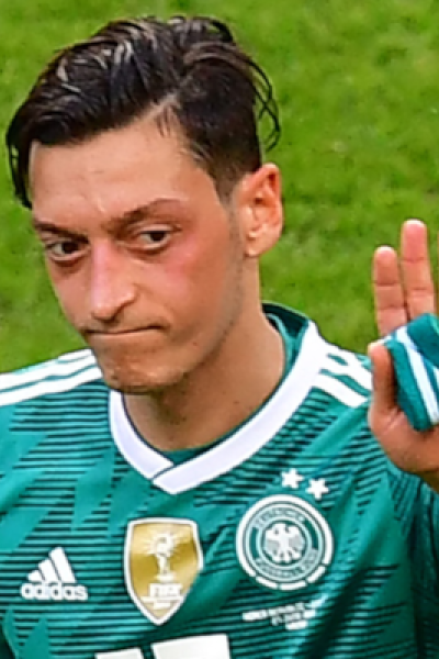 Mesut Ozil reacciona al final del partido del Grupo F de la Copa Mundial de Rusia entre Corea del Sur y Alemania, el 27 de junio de 2018.