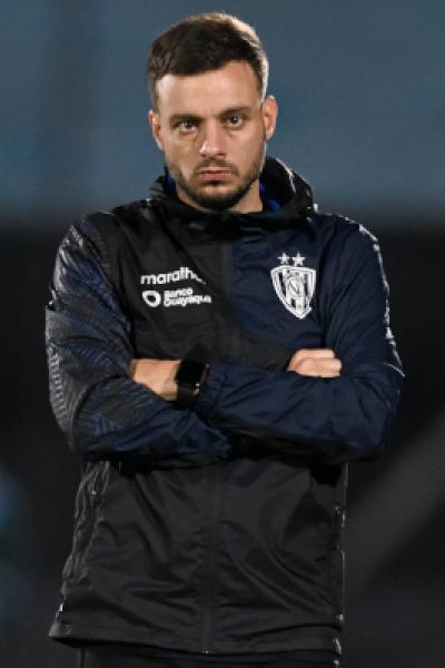 Martín Anselmi en el partido entre Independiente del Valle y Liverpool por Copa Libertadores, 24 de mayo de 2023.