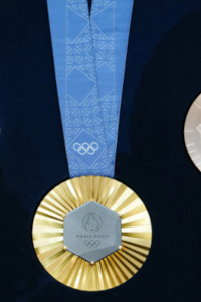 Medallas que se entregarán en los Juegos Olímpicos de París 2024.