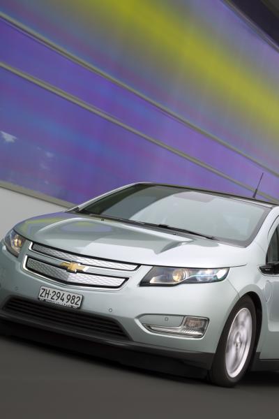 Chevrolet Volt plateado