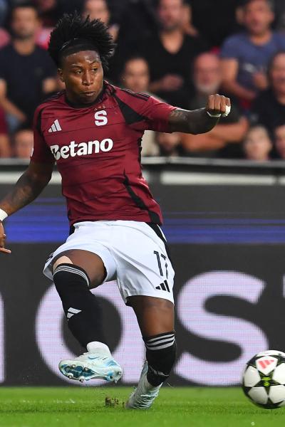 Angelo Preciado, marcapunta ecuatoriano del Sparta Praga, durante el partido de Champions de este miércoles 18 de septiembre.