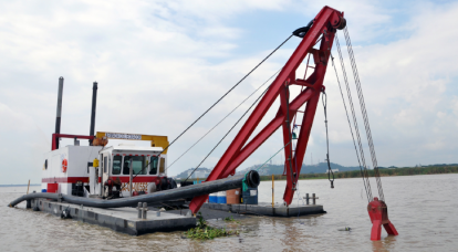 Según la Armada, el Servicio de Dragas sí realizó varios trabajos para dragar el río Guayas como la construcción de muros y limpieza de canales.