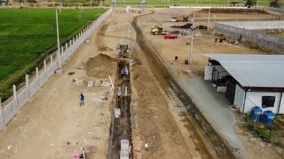 Avance de obra de la construcción de bodegas corporativas en la Vía a Samborondón, en 2020. 