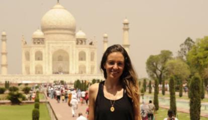 Paola Roldán en uno de sus viajes a la India