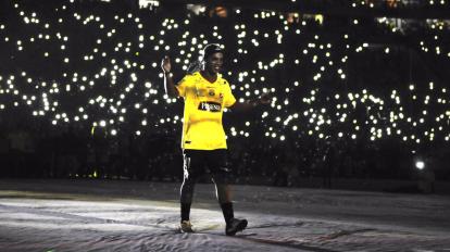 Ronaldinho, durante su presentación en la Noche Amarilla 2016 con Barcelona SC.