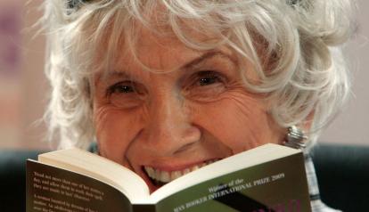 Alice Munro, ganadora del premio Nobel de Literatura 2013, falleció este 13 de mayo de 2024.