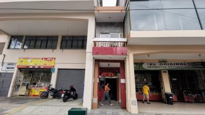 La casa Figueroa, ubicada en la calle Ayacucho, entre Tulcán y Carchi, centro-sur de Guayaquil, tiene solo 2,10 metros de ancho.