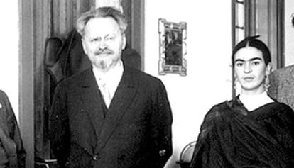 León Trotsky y Frida Kahlo, en 1939.