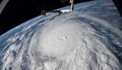 Fotografía del 8 de septiembre de 2024 publicada este miércoles por la Estación Espacial Internacional (EEI) donde se observa el ojo del huracán Milton sobre el Golfo de México.