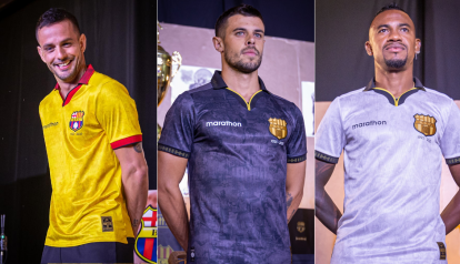 Imagen de las tres camisetas conmemorativas de Barcelona SC por sus 100 años de vida institucional.