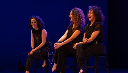 Fernanda Restrepo (izq), Randi Krarup, Caymo Pizarro, actrices de la obra 'Un acto de fe', que se presenta el mes de noviembre de 2026.