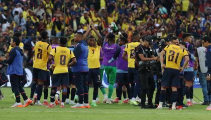 Los jugadores de Ecuador festejan la victoria ante Venezuela, el 21 de marzo de 2025, por las Eliminatorias al Mundial de 2026.