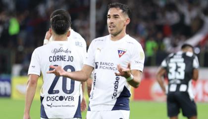 Lisandro Alzugaray, durante el partido de Liga de Quito ante Central Córdoba por Copa Libertadores, el 29 de mayo de 2025.