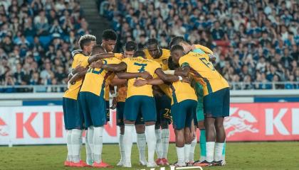 Los jugadores de Ecuador antes de enfrentar a Japón en Yokohama, el 1 de octubre de 2026.