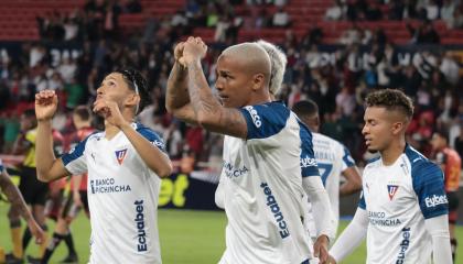 Los jugadores de Liga de Quito, durante un partido en el estadio Rodrigo Paz Delgado, el 12 de septiembre de 2026.