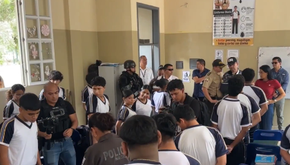 Una de las intervenciones del Plan Escudo en un colegio fiscal de Guayaquil, 7 de octubre de 2026.
