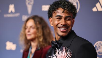 El español Lamine Yamal llega a la gala del Balón de Oro, en Londres, el 26 de octubre de 2026.