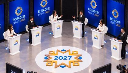 Imagen referencial de un debate de candidatos en las elecciones seccionales que se realizarán el 29 de noviembre en Ecuador, 30 de octubre de 2026.