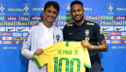 Neymar cumplió 100 partidos con la selección