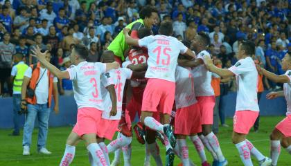 El equipo capitalino pasó a la final de Copa Ecuador al vencer 4-5 en penales a Emelec.