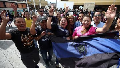 Los aficionados de 'los rayados' apoyan desde Sangolquí a su equipo de cara a la final de Copa Sudamericana.