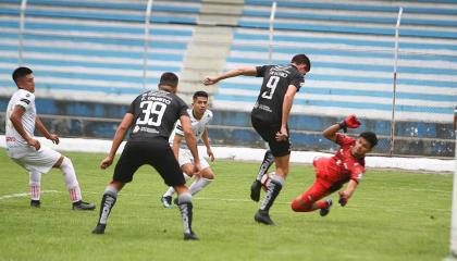 Liga de Portoviejo goleó y envió a Segunda Categoría a Liga de Loja pero no le alcanzó para asegurar su cupo para el cuadrangular final.