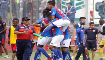 El equipo festejó su triunfo que lo coloca como puntero de la Copa Pichincha 2019.