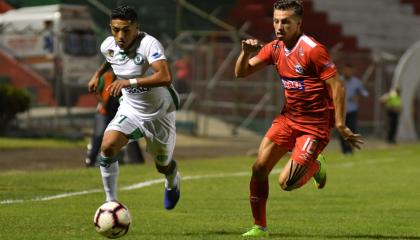 Dos de los cuatro equipos clasificados a semifinales buscarán acceder a la máxima categoría del fútbol ecuatoriano.