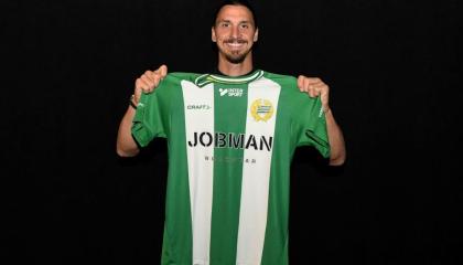 El jugador sueco durante su presentación como accionista del equipo Hammarby.