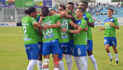 El equipo de Machala obtuvo el campeonato de la Serie B frente a Liga de Portoviejo en el 9 de Mayo.