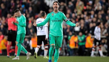 El defensa del Real Madrid es el jugador con más clásicos en el fútbol español, adelante de Messi.