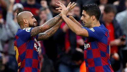 El chileno Arturo Vidal y el uruguayo Luis Suárez marcaron para la victoria de su equipo. 