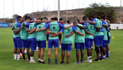 Delfín tuvo, este jueves 2 de enero, su primera práctica formal de fútbol.