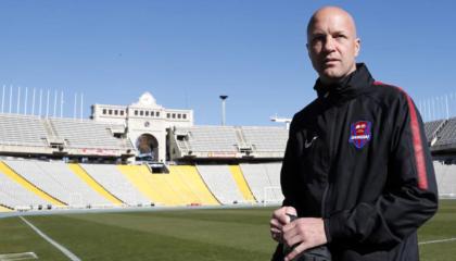 Jordi Cruyff tiene poca experiencia como entrenador. Ha dirigido en Israel y China. 