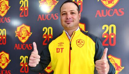 El actual DT de Aucas firmó su contrato con el club quiteño hasta diciembre 2020. 