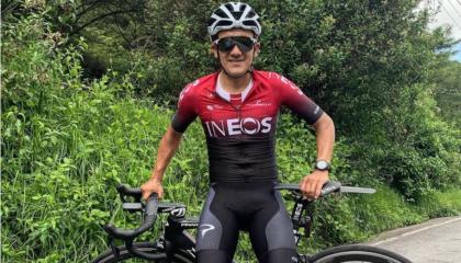 Desde el 1 de enero, Richard Carapaz ya luce la camiseta de su nuevo equipo, el Team Ineos. 