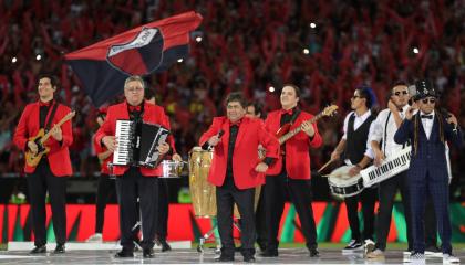 Los Palmeras cantaron "Soy Sabalero" en final de la Copa Sudamericana 2019, la canción dio la vuelta al mundo.