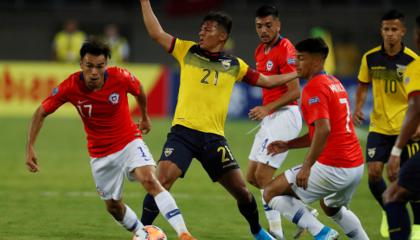 Alan Franco (Ecuador) tuvo un gran desgaste físico en el primer partido del Grupo A.