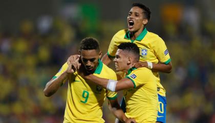 El conjunto brasileño venció a Argentina con un doblete de Matheus Cunha.