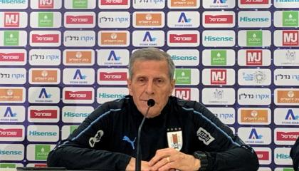 El entrenador Oscar Tabárez, durante una rueda de prensa el 5 de marzo de 2020.