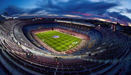 Vista del Camp Nou previo a un encuentro de Champions League. 